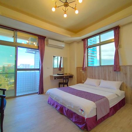 陶陶居商旅 Tautauchu Hotel Хуалянь Екстер'єр фото