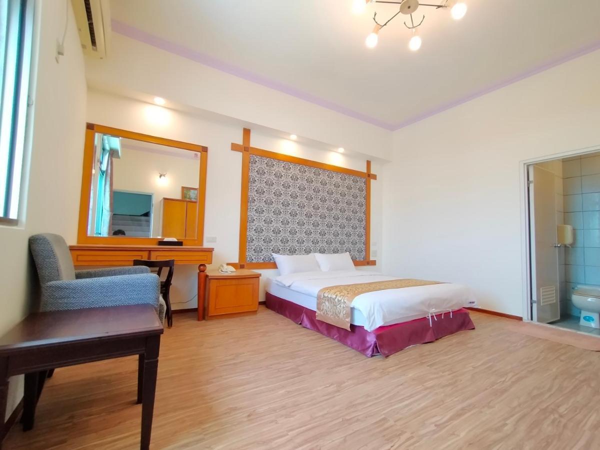 陶陶居商旅 Tautauchu Hotel Хуалянь Екстер'єр фото