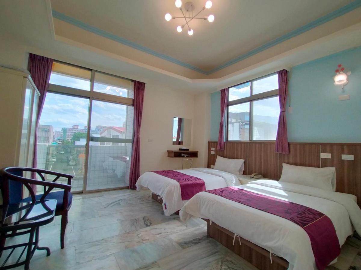 陶陶居商旅 Tautauchu Hotel Хуалянь Екстер'єр фото