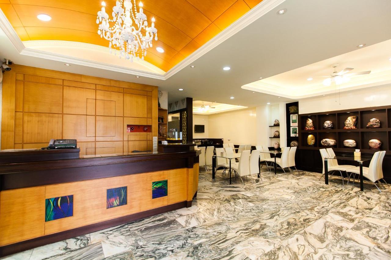 陶陶居商旅 Tautauchu Hotel Хуалянь Екстер'єр фото