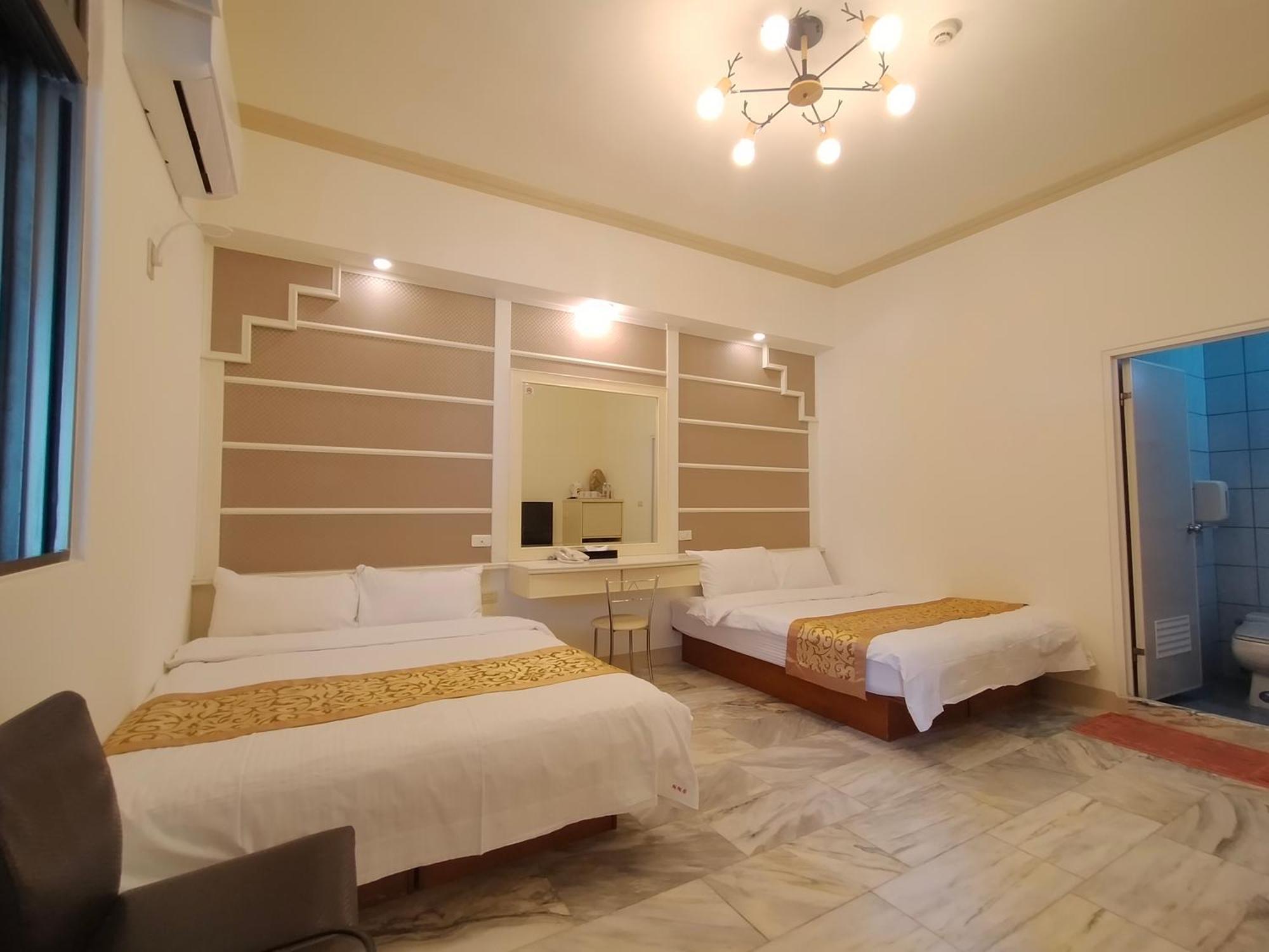 陶陶居商旅 Tautauchu Hotel Хуалянь Екстер'єр фото