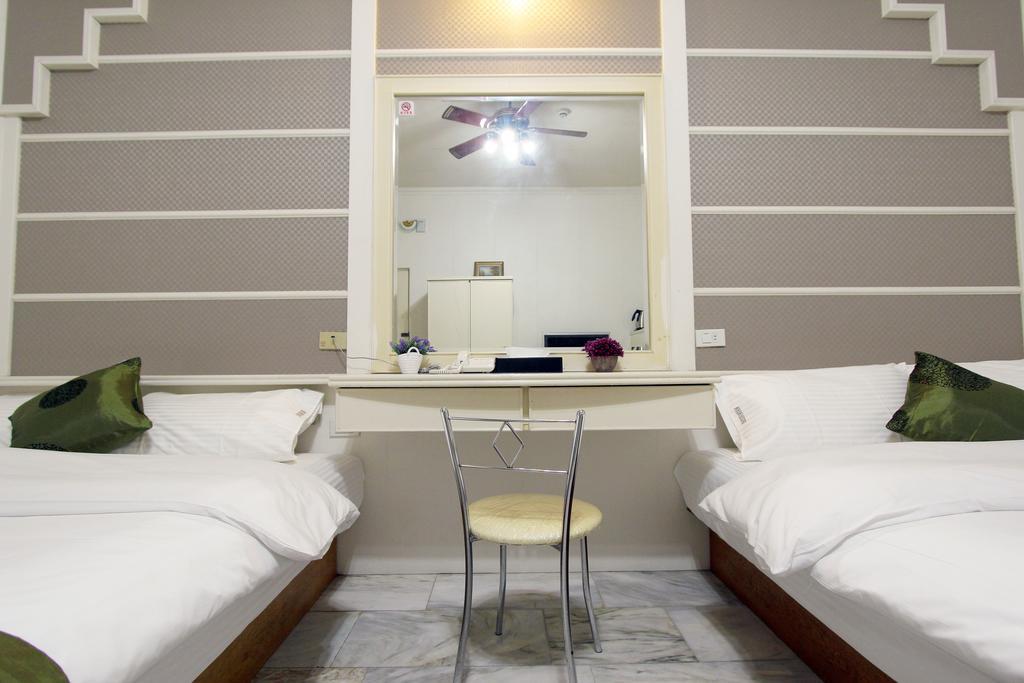 陶陶居商旅 Tautauchu Hotel Хуалянь Екстер'єр фото