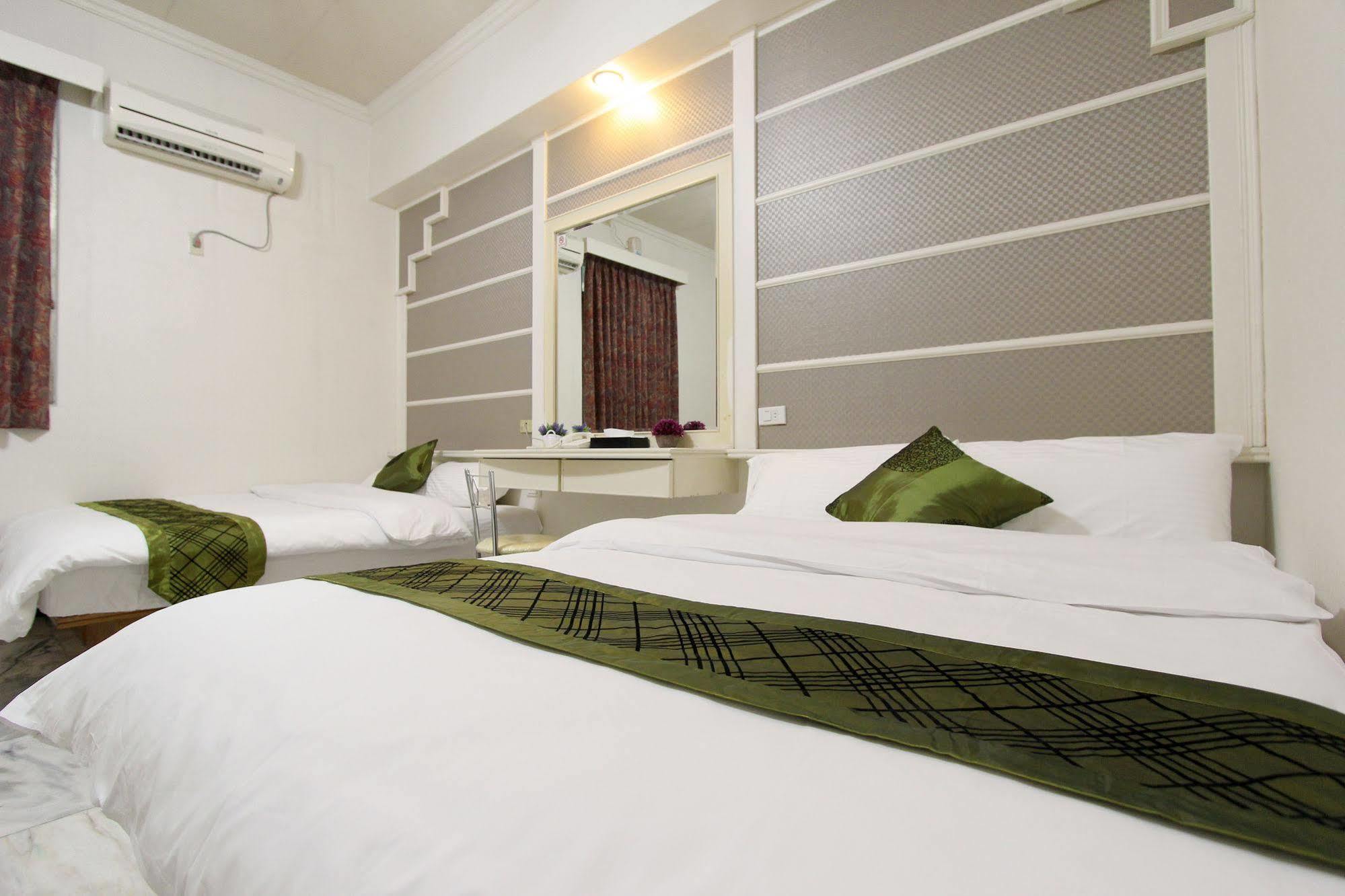 陶陶居商旅 Tautauchu Hotel Хуалянь Екстер'єр фото